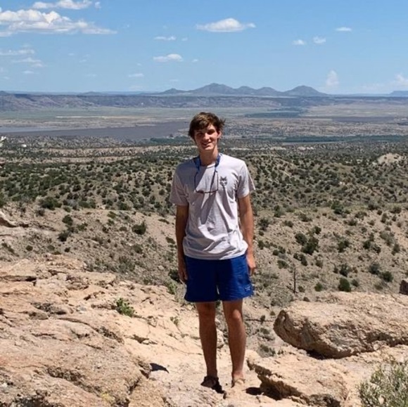 Profile Picture of Luke Tucker (@luketucker55) on Poshmark