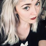Profile Picture of Winnie Hughes (@winniehughesart) on Instagram