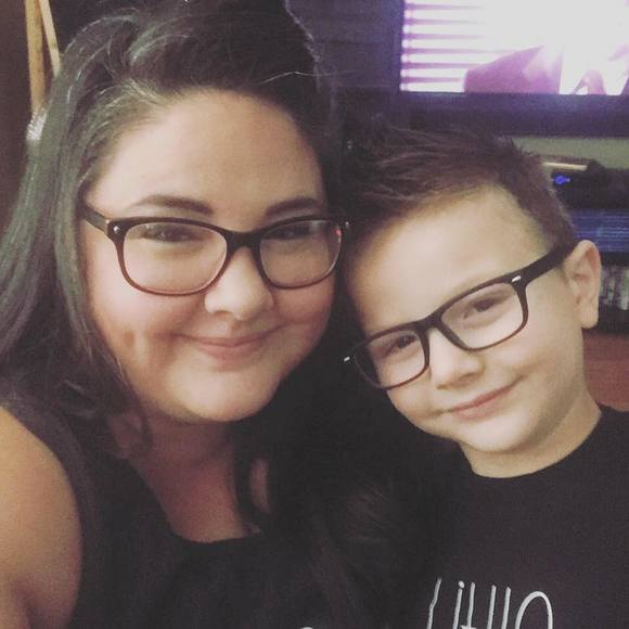 Profile Picture of Krystle Brekeen (@krystlebrekeen) on Poshmark