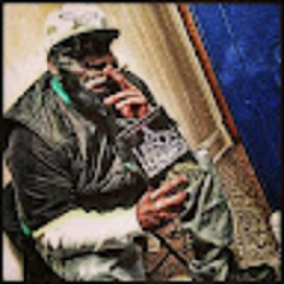 Profile Picture of Crooks Crooks (@crooks302) on Poshmark