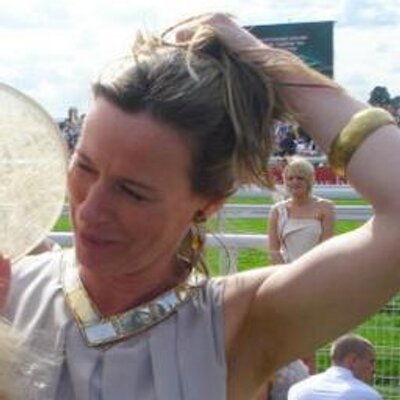 Profile Picture of Sue Scott (@suescott18) on Twitter