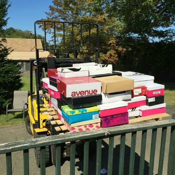 Profile Picture of Jodi Jacobson (@blueeyes71375) on Poshmark