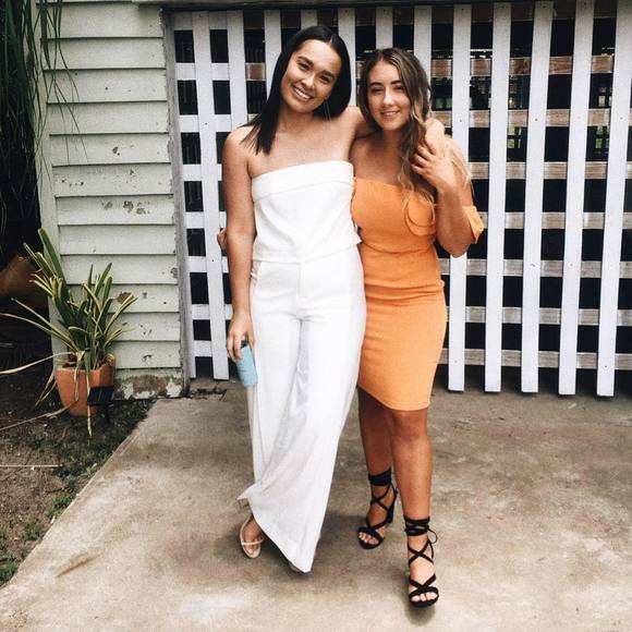 Profile Picture of Mai Doblo (@maidoblo) on Poshmark