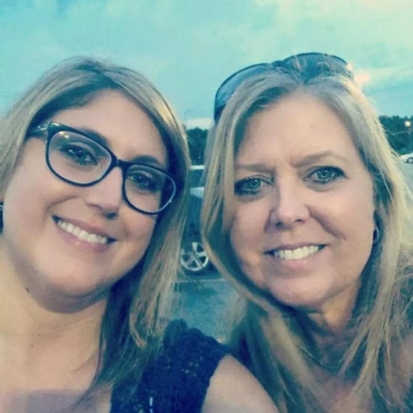 Profile Picture of Susan Bothmann (@tambaybuc) on Poshmark