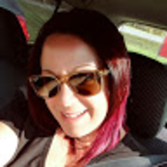 Shayna Mcalear - Poshmark Profile Picture of Shayna Mcalear (@shaynamcalear) on Poshmark