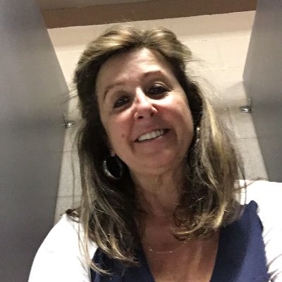 Profile Picture of Lori Lauer (@LoriLauer5) on Twitter