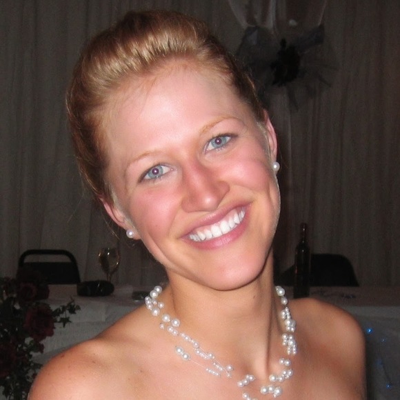 Profile Picture of C Ilayan (@cilayan) on Poshmark