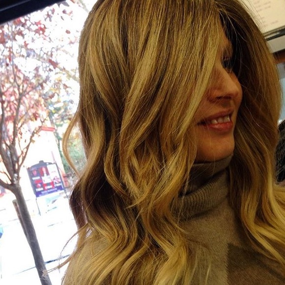 Profile Picture of Gia Schlaff (@maryschlaff) on Poshmark
