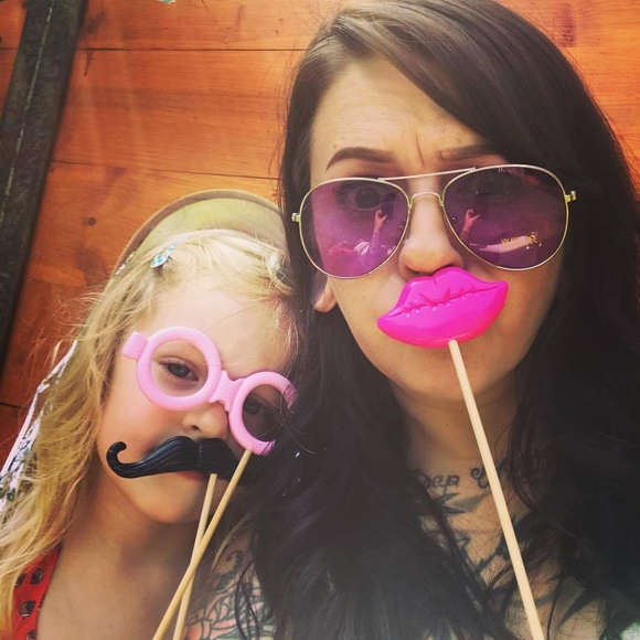 Profile Picture of Ashley Smitka (@asmitka) on Poshmark