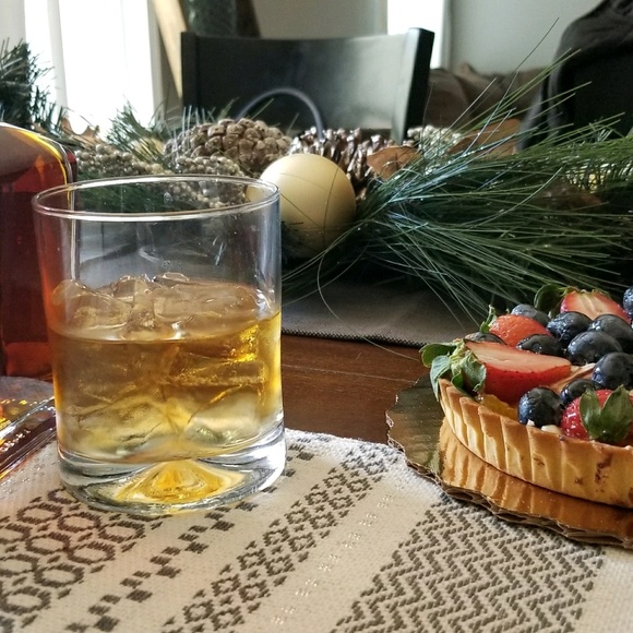 Profile Picture of Billy rae Singpracha (@billyrae22) on Poshmark