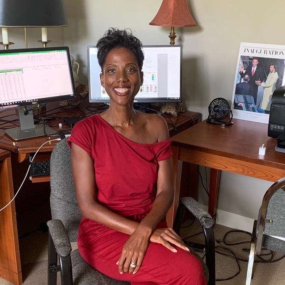 Profile Picture of Arketa Fairley (@alfairley16) on Poshmark