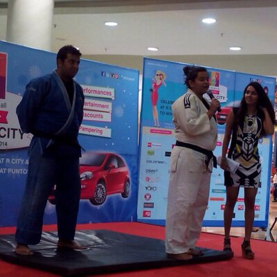 Profile Picture of Hetal Dave (@hetalhetaldave) on Twitter