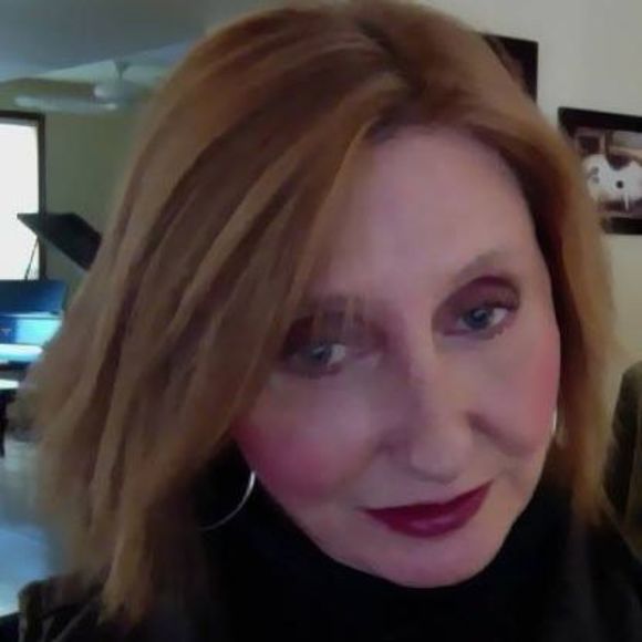 Profile Picture of Pamela Kreis (@feivelsgift) on Poshmark