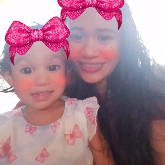 Profile Picture of Ivy Shearer (@ivyshearer) on Poshmark