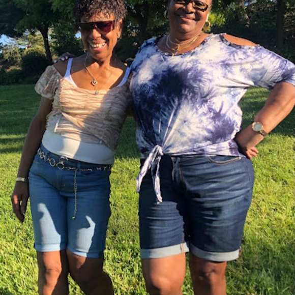 Profile Picture of Doshia Rabon (@mamadoshia) on Poshmark