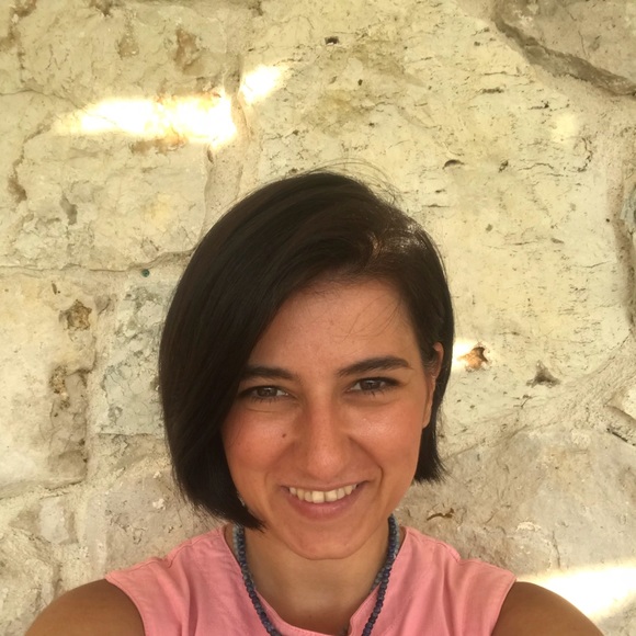 Profile Picture of Basak Cermikli ayvaz (@basakayvaz) on Poshmark