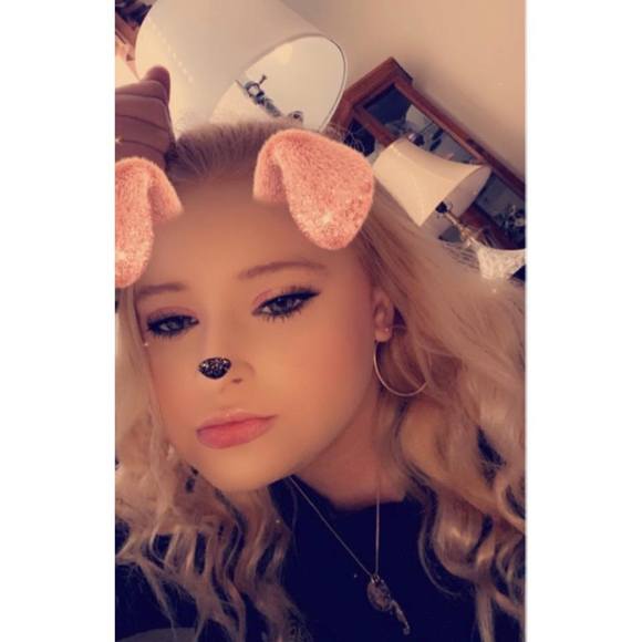 Profile Picture of Jessica Lynn branch (@lowkeyjessicaaa) on Poshmark