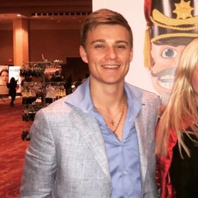 Profile Picture of Robert Moody (@robertmoodyyy) on Twitter