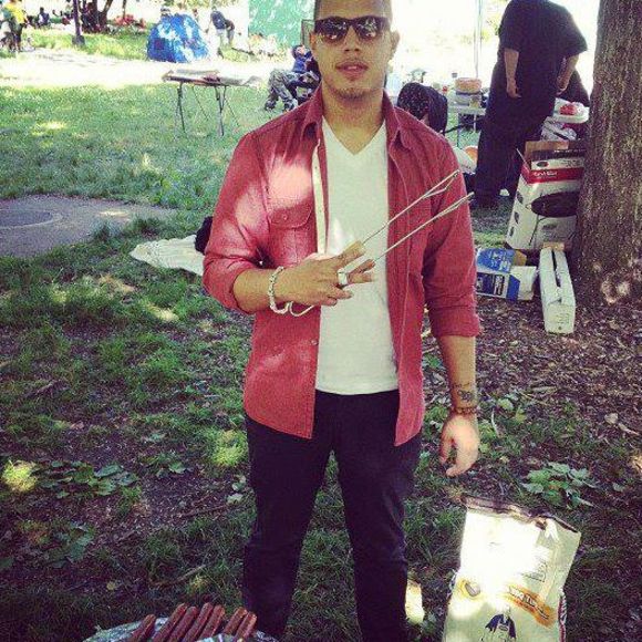 Profile Picture of Ray Guzman (@raymondg88) on Poshmark