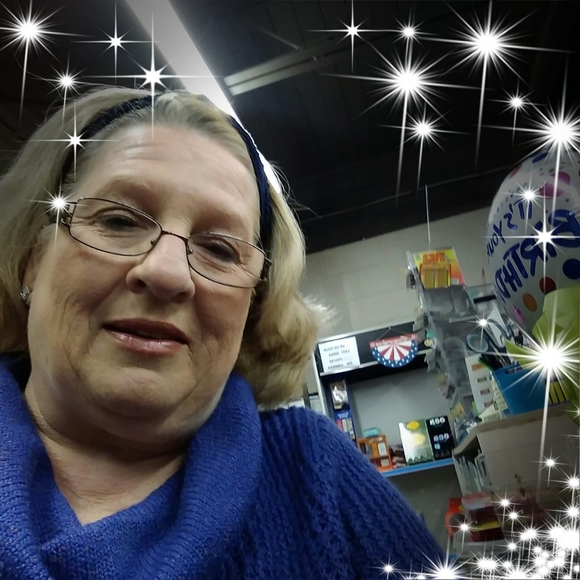 Profile Picture of Wanda Adkins (@kwadkins10) on Poshmark