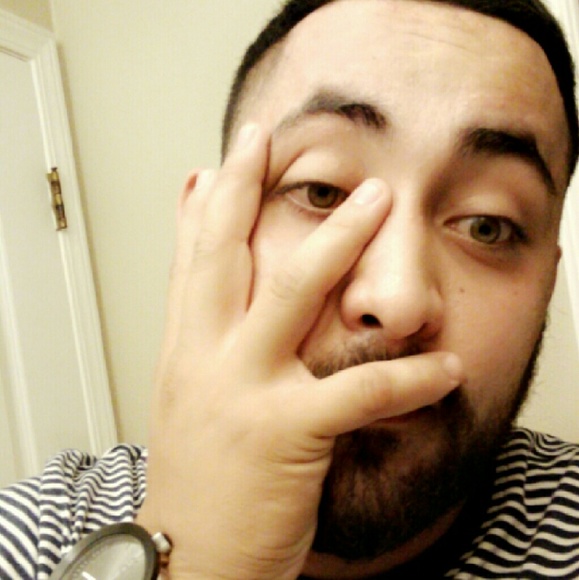 Profile Picture of James Pasillas (@jaybear21) on Poshmark