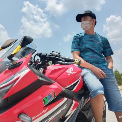 Profile Picture of Alex Clom (@ChrisManik1) on Twitter