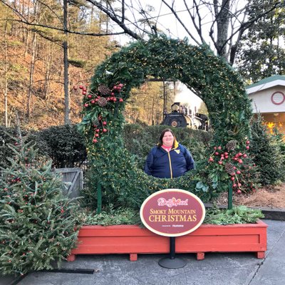 Profile Picture of Crystal (@crystal2hess) on Twitter