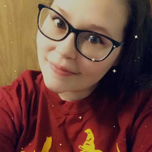 Erica Marshall - Poshmark Profile Picture of Erica Marshall (@erimar1992) on Poshmark