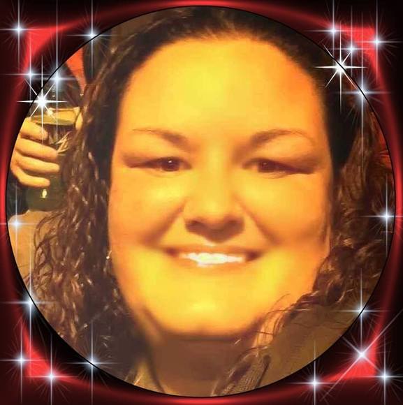 Profile Picture of Jamie Hooks (@jhooks) on Poshmark