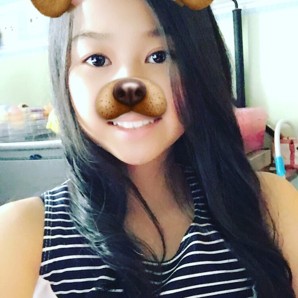 Profile Picture of Sabrina Casey (@sabrina_casey) on Poshmark