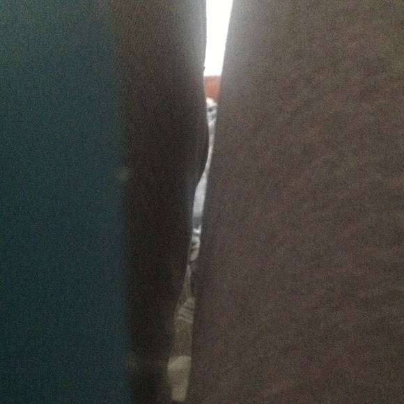 Profile Picture of Joe Zhou (@kid8345) on Poshmark