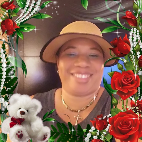 Romella Todd-johnson - Poshmark Profile Picture of Romella Todd-johnson (@romellatodd) on Poshmark