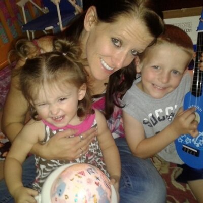 Profile Picture of Crystal Knotts (@luvzherlittles) on Twitter