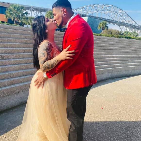 Profile Picture of Albert Moreno (@albert_361) on Poshmark