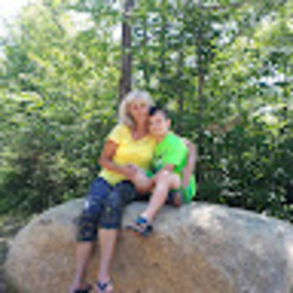 Profile Picture of Martyne Poirier (@martynepoirier1) on Poshmark