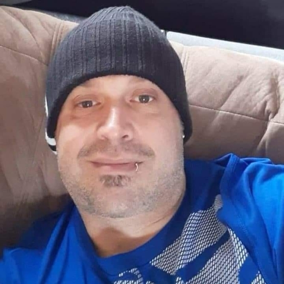 Profile Picture of Danny Arnold (@chaven250213) on Poshmark