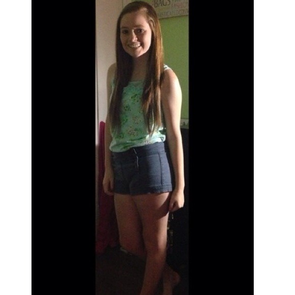 Profile Picture of Brianna Pray (@briannapray21) on Poshmark