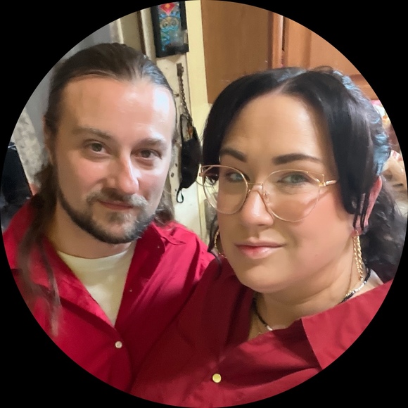 Profile Picture of Stefanie Struckmann (@steffystruck83) on Poshmark