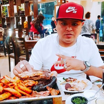 Profile Picture of Eric  Guadalupe Uribe (@yoel_uribe) on Twitter
