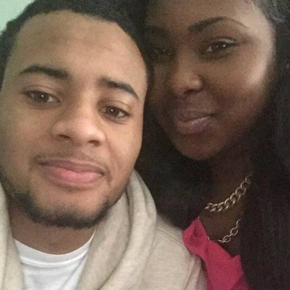 Profile Picture of Mikayla Halliburton (@mkyl_h) on Poshmark