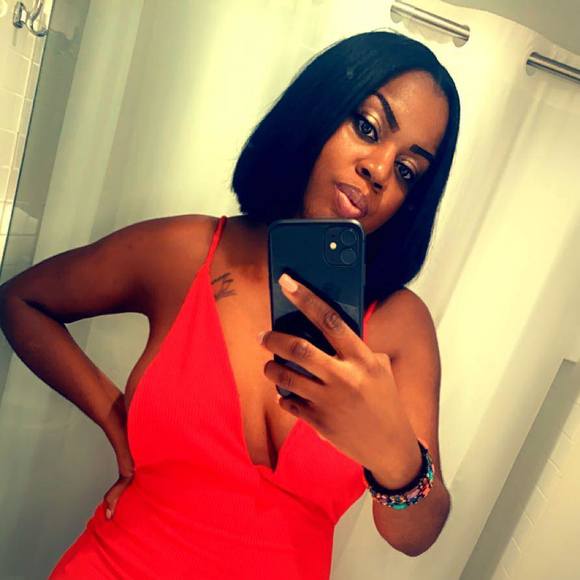 Profile Picture of Tanisha Daniels (@tanisha2916) on Poshmark