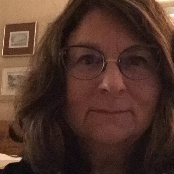 Profile Picture of Kathleen Barca (@kathleenbarca) on Poshmark