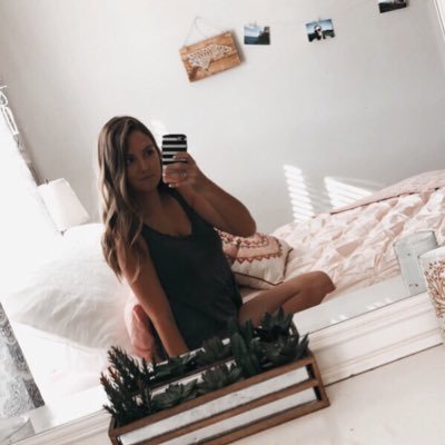 Profile Picture of Devin (@devincole11) on Twitter