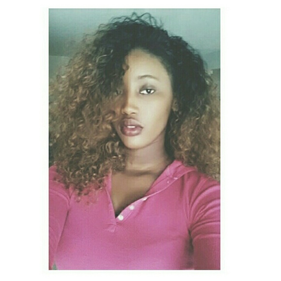 Profile Picture of Daniella Anaman (@dani1624) on Poshmark