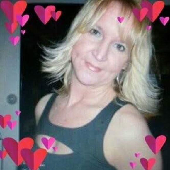 Profile Picture of Jeanette Lemieux svoboda (@jeanettelemieux) on Poshmark
