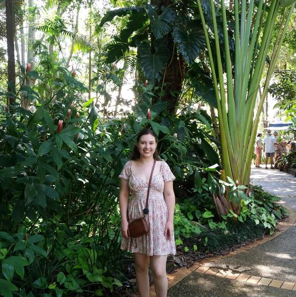 Profile Picture of Sophie Rayment (@sophierayment) on Poshmark