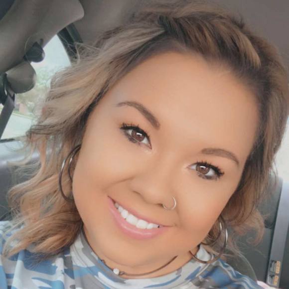 Profile Picture of Whitney Bates (@whitmomoftwo) on Poshmark