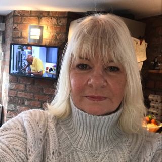Profile Picture of Adrienne Hull (@hulladrienne) on Instagram