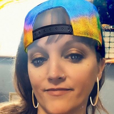 Profile Picture of Elizabeth Emert (@Wubus82) on Twitter