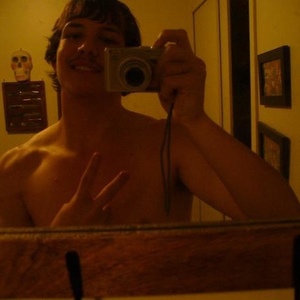 Profile Picture of Adam Mahan (@adamdaman16) on Myspace